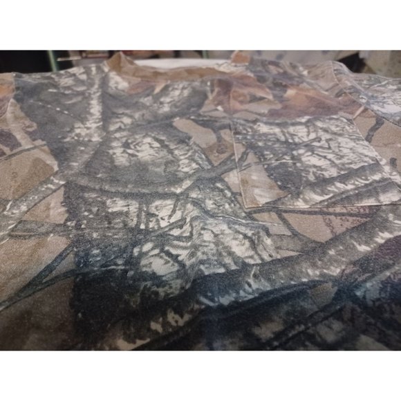 Outfitters Ridge Camo Pocket Tee Boys Medium (8/10) Brown Tan Green - Picture 2 of 3